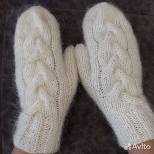 Варежки вязанные мохеровые