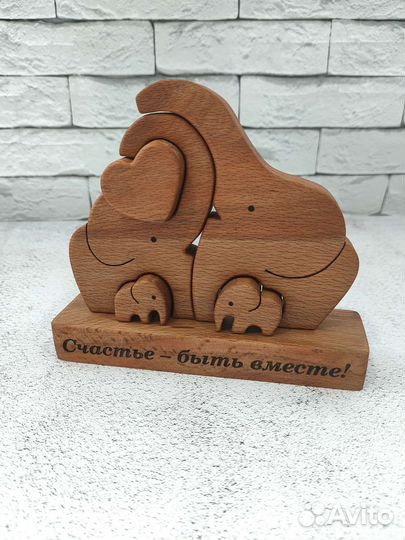 Сувениры, подарки из дерева. Семейные пазлы