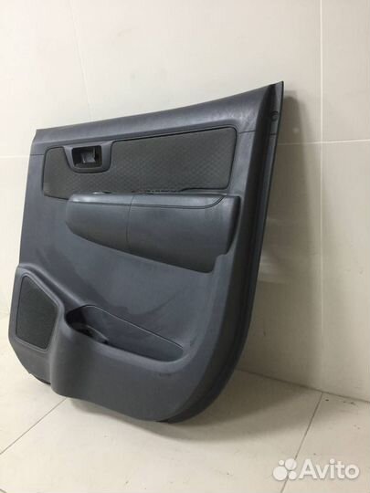 Обшивка двери задней правой Toyota Hilux AN10,AN20