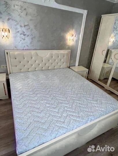 Наматрасник-топпер стеганный 160х200 см