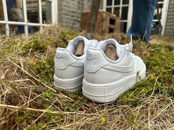 Кроссовки nike air force 1 luxe