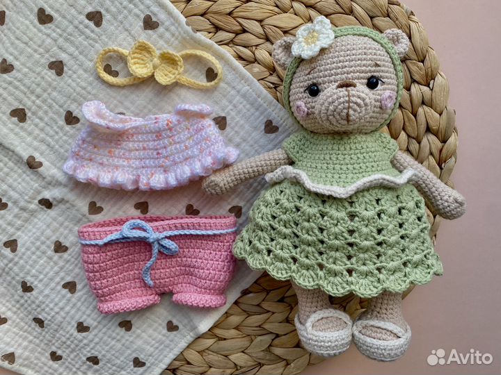 Вязаная игрушка мишка