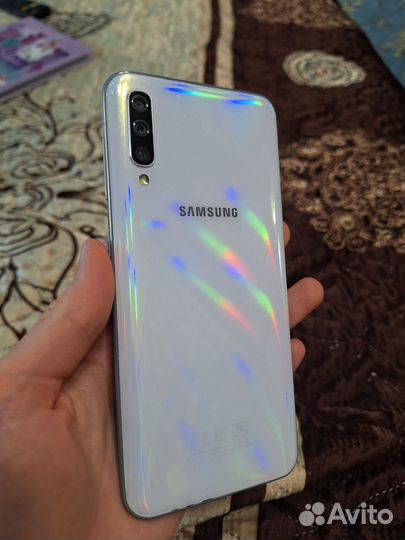 Samsung Galaxy A50, 4/64 ГБ