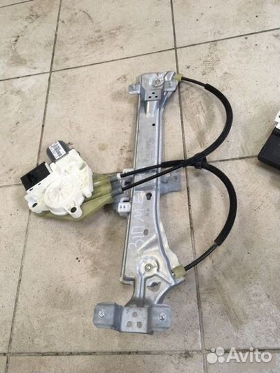 Стеклоподъемник Renault Megane 3 K4M