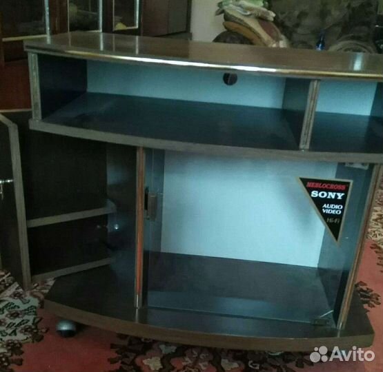 Тумба под телевизор