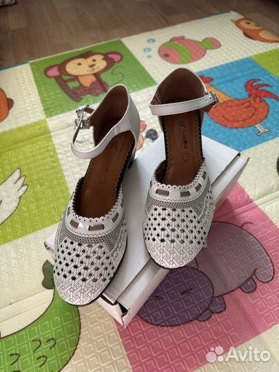 Жкнские кожаные туфли 40