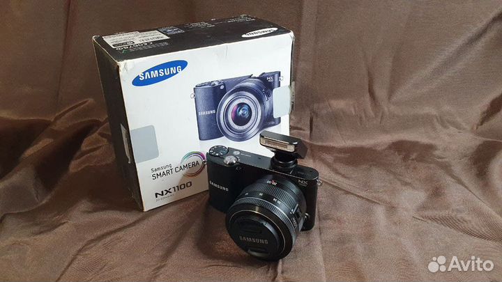 Фотоаппарат беззеркальный Samsung NX1100