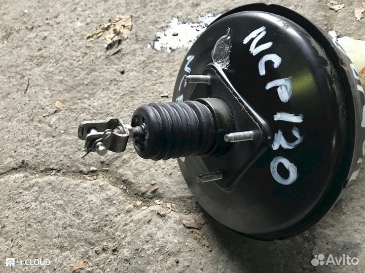 Вакуумник на toyota ractis NCP120 1nzfe