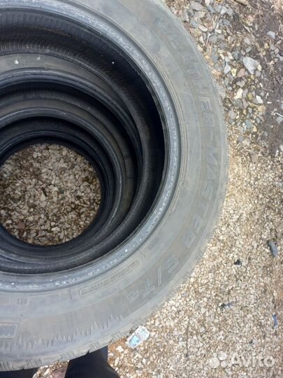 Cooper Weather-Master S/T 2 215/65 R17