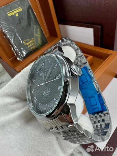 Механические часы Tissot