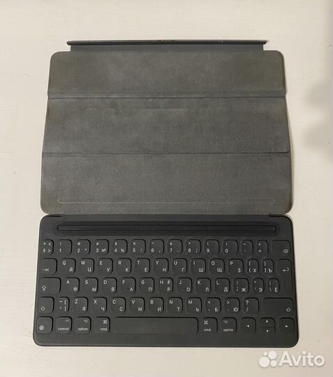 iPad pro SMART keyboard