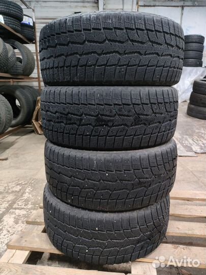 Toyo Observe GSi-6 HP 215/50 R17 95H