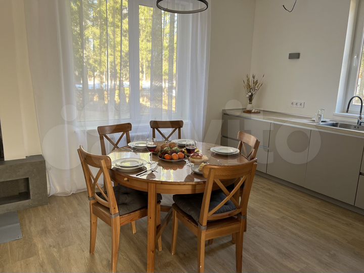 Дом 170 м² на участке 8 сот.