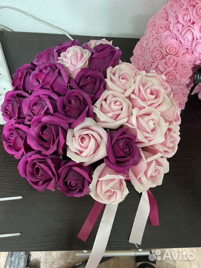 Букет цветов и медведь из мыла ручной работы