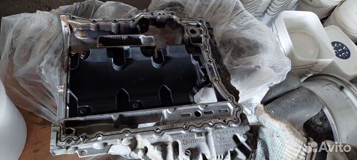 Масляный поддон в сборе от мотора CGW