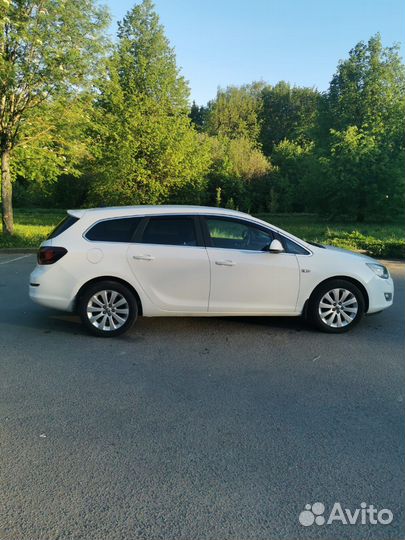 Opel Astra 1.6 AT, 2011, 175 000 км