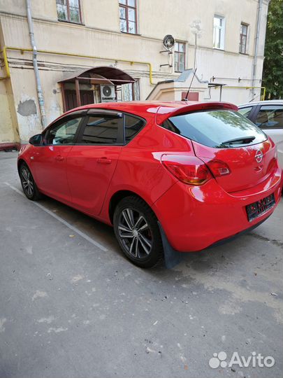 Opel Astra 1.6 МТ, 2011, 155 000 км