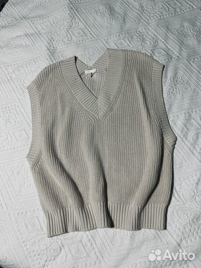 Жилетка вязаная HM