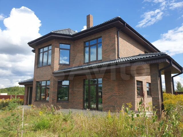 Дом 275 м² на участке 11 сот.