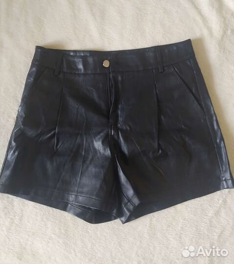 Шорты женские