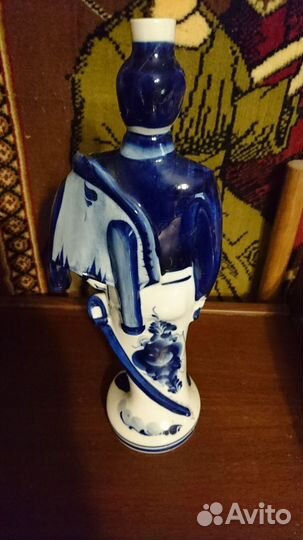 Штоф-гусар.Гжель