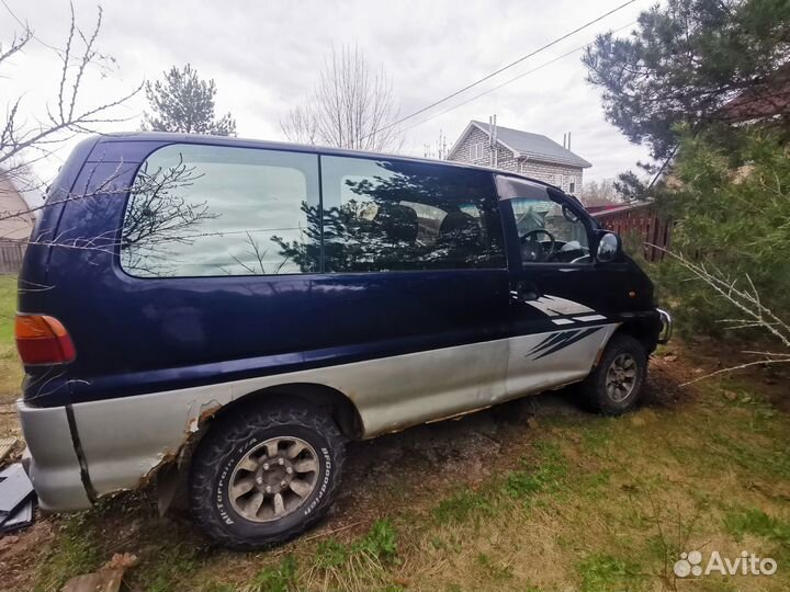 Mitsubishi Delica 2.8 AT, 1996, 398 500 км