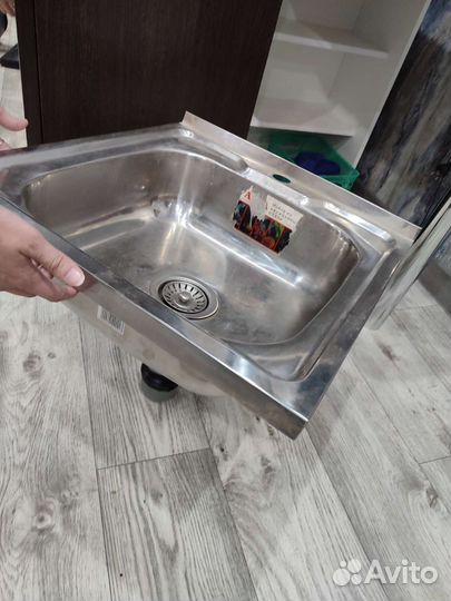 Мойка для кухни из нержавейки