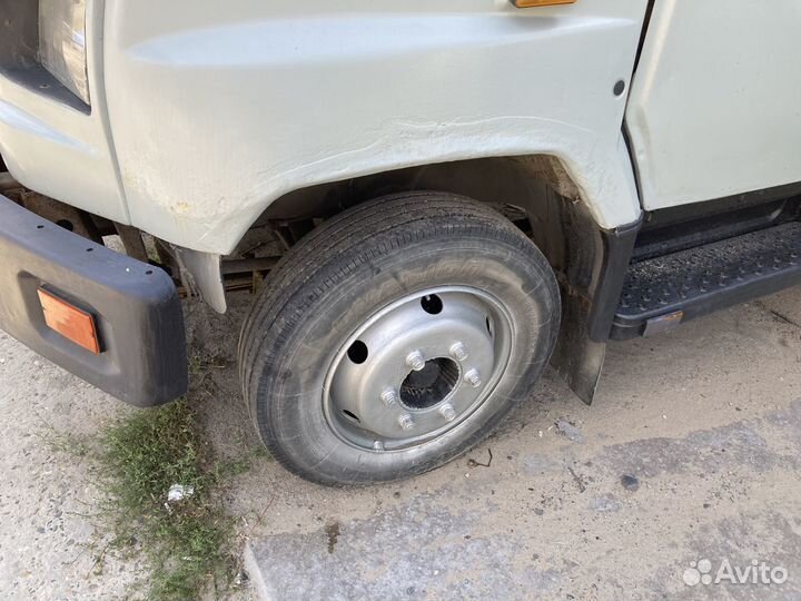 ЗИЛ 5301 с ломаной платформой, 2003