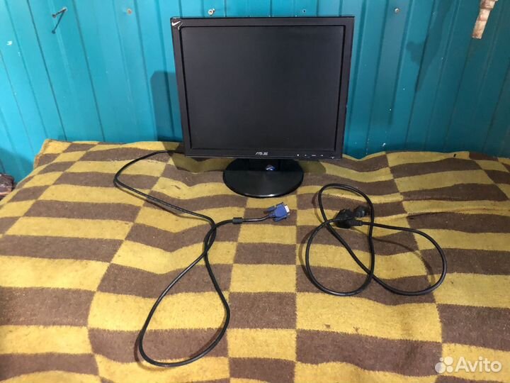 Монитор Asus