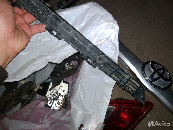 Задний крышки багажника Toyota camry