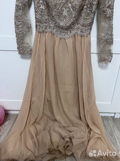 Платье вечернее