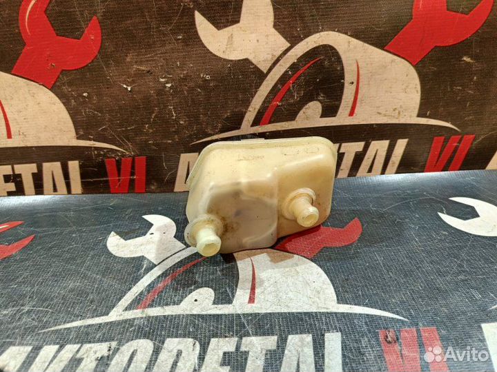 Бачок тормозной жидкости Daewoo Nexia седан