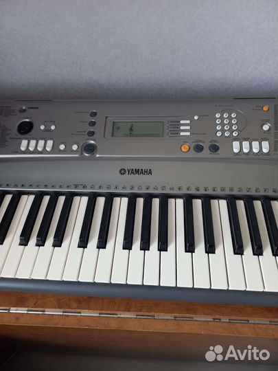Синтезатор yamaha psr r300