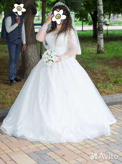 Свадебное платье