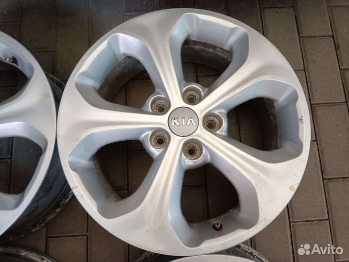 Оригинал Kia r-17 (5x114,3) 4 шт. б/у