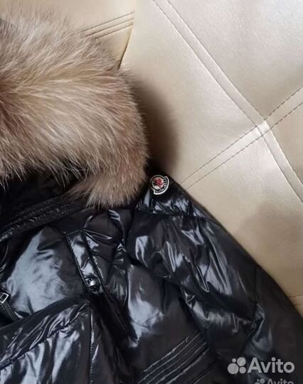 Пуховик Moncler