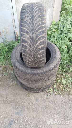 Sava Eskimo Stud 205/60 R16 T