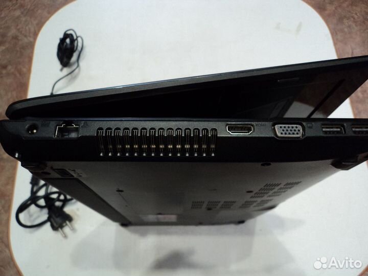 Ноутбук asus