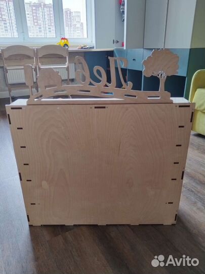 Детская парковка для машинок