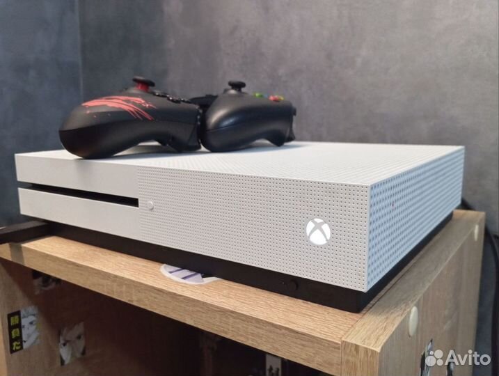 Xbox One s