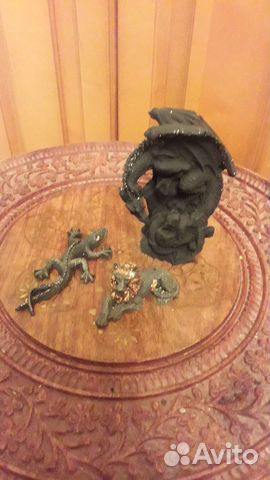 Фигурки из лавы вулкана Этна,дракон,магнит,лев