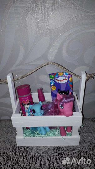 Ящички для подарков