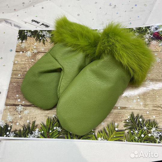 Меховые варежки детские