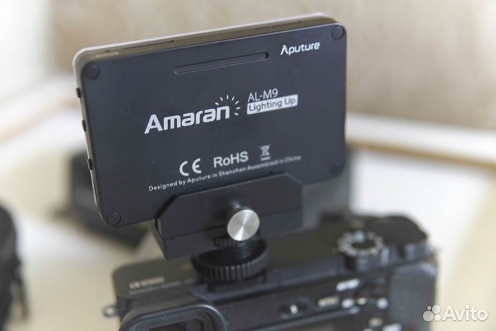 Накамерный свет светодиодный Aputure Amaran AL-M9