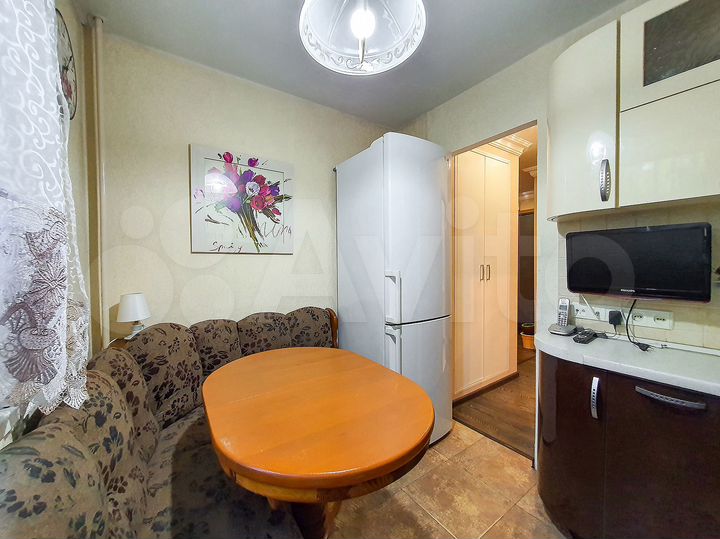 2-к. квартира, 45 м², 1/9 эт.