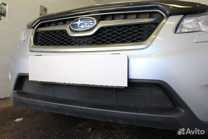 Защитная сетка радиатора черная Subaru XV (2011-20