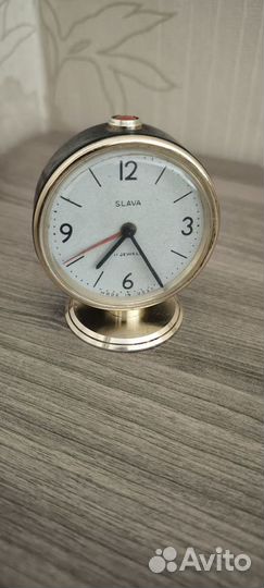 Часы будильник настольные СССР