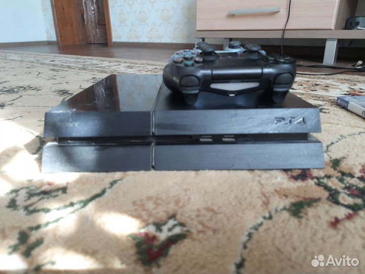 Игровая приставка sony ps4