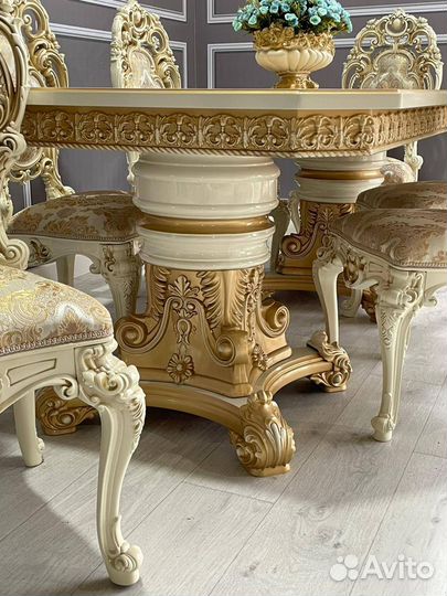 Столы и стулья