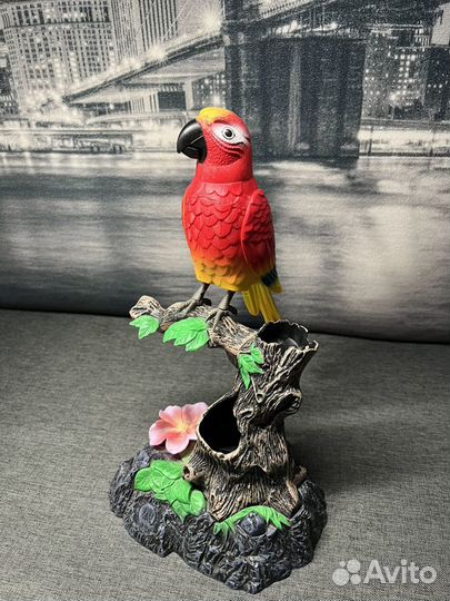 Декор попугай на подставке